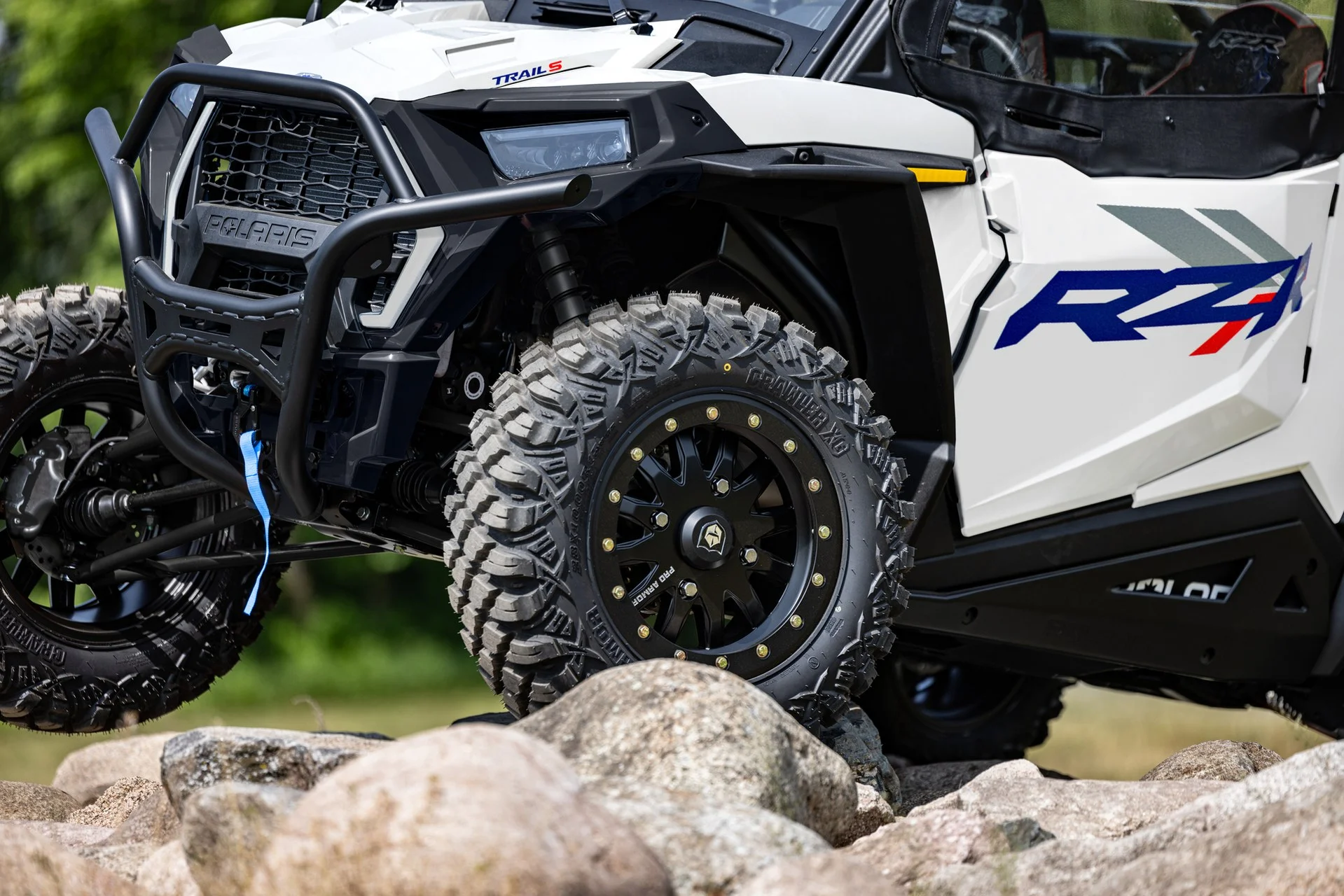 WebLarge_JPG-2027-orv-rzr-trail-s-sport-